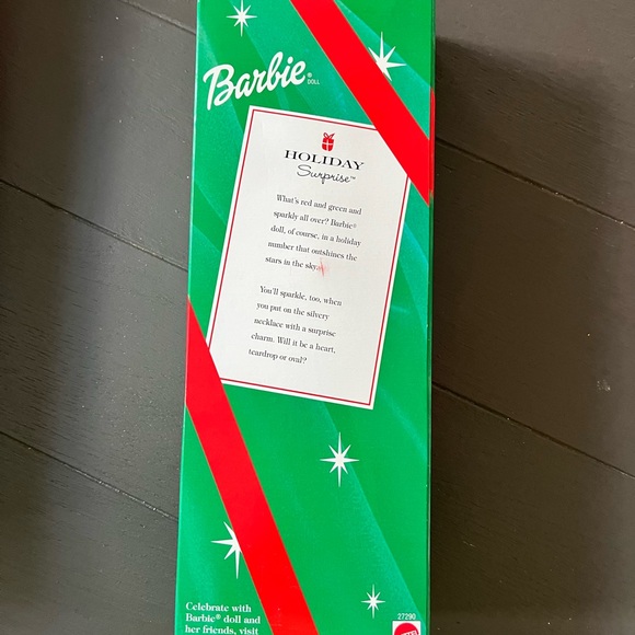Barbie Holiday Surprise Doll - Picture 3 of 3